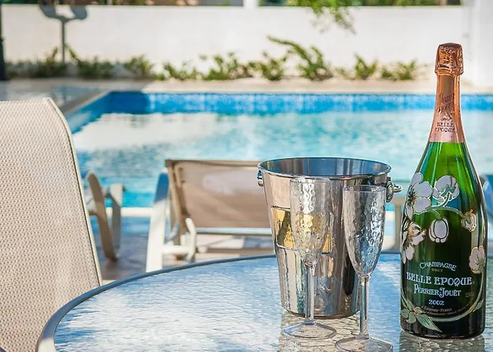 Stefanie Vilă Ayia Napa